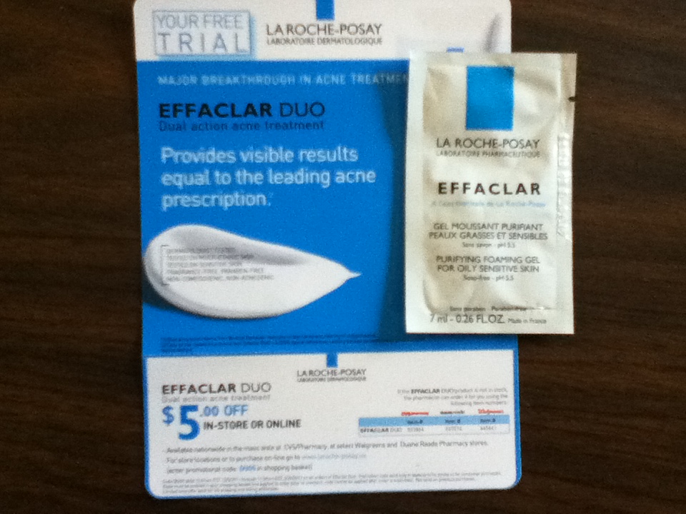 LA ROCHE-POSAY Dual action acne treatment